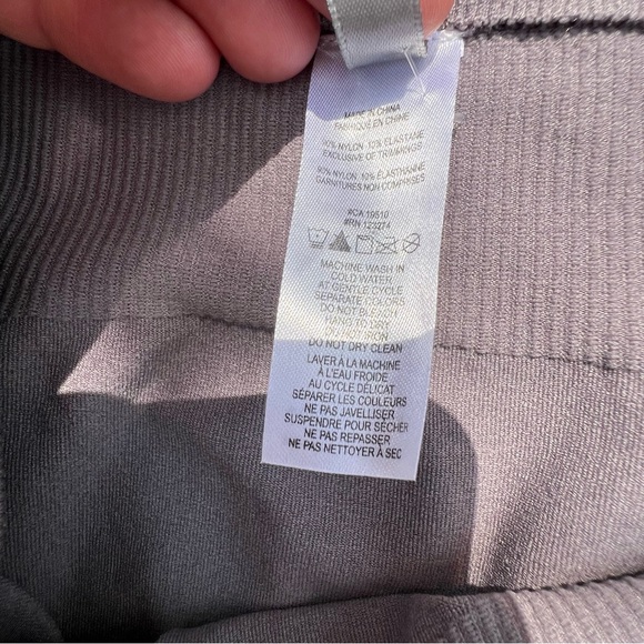 Lole Womens Cutest Legging Seamless Ruched Leggings Tights S/M Gray 



28m - Picture 6 of 8